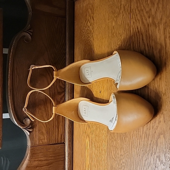 Gap strappy flats - Picture 2 of 4